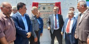 بمشاركة الشؤون المدنية.. وزير الحكم المحلي يفتتح عدة مشاريع في غزة