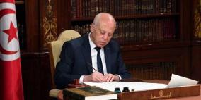 الرئيس التونسي يقيل حكومة نجلاء بودن ويعين خلفا لها