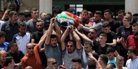 الجماهير الفلسطينية تشييع جثمان الشهيد أبو تركي في الخليل