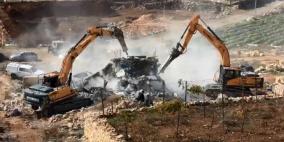  الاحتلال يهدم منزلين شرق وجنوب الخليل ويشرد 25 فردا