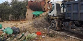 سلفيت: ضبط شاحنتي نفايات مهربة من المستوطنات