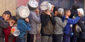 هآرتس: تجويع غزة سياسة معلنة تتفاخر بها إسرائيل