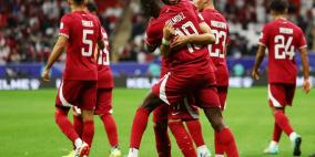 قطر تقلب خسارتها إلى فوز على فلسطين