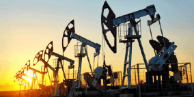 النفط يواصل خسائره في التعاملات الآسيوية المبكرة