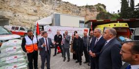 وكالة بيت مال القدس تسلم تجهيزات كاملة للهلال الأحمر في القدس