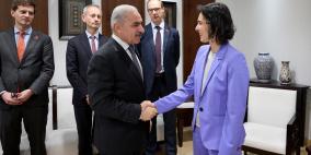 اشتية خلال لقائه وزيرة خارجية بلجيكا: إسرائيل تحاول إبادة قضيتنا عبر الاستعمار وتدمير السلطة