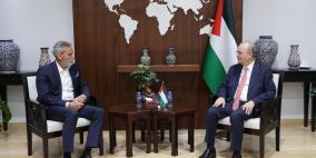 مصطفى: نبذل كافة الجهود لاستعادة الخدمات الأساسية في غزة