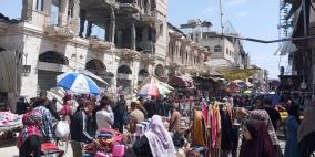 "الحرب طالت".. تجار غزة يحاولون تعويض خسائرهم الفادحة