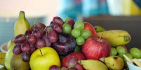 ما خطورة إفراط كبار السن في تناول الفاكهة؟