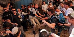 آلاف المستوطنين يقتحمون البلدة القديمة في القدس ويعتدون على المواطنين والصحفيين