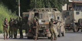 إصابة شابين خلال اقتحام الاحتلال بلدتي بيت أمر والسموع