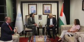 الوزير غنيم: مطلوب توفير دعم وتحقيق استدامة للاحتياجات الطارئة لإنقاذ الوضع الكارثي