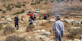 الاحتلال ومستوطنيه يحولون قرية أم صفا إلى سجن كبير