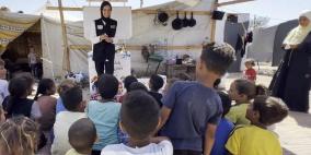 بمدرسة متنقلة.. معلمة تمنح الأمل لأطفال نازحين وسط قطاع غزة