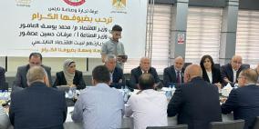 وزيرا الاقتصاد والصناعة يطلعان على الأوضاع الاقتصادية في نابلس