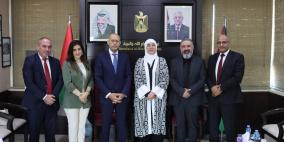 المشرق للتأمين شريك محافظة رام الله والبيرة لتمكين ذوي الاعاقة وتسهيل حياتهم