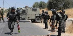 الاحتلال ينصب حاجزا عسكريا على شارع رام الله القدس جنوبا