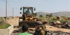 الاحتلال يستولي على جرافتين خلال اقتحام كفر عقب