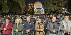 أكثر من 80 ألف مصل يؤدون العشاء والتراويح في المسجد الأقصى