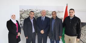 مؤسسة ياسر عرفات ووزارة التربية والتعليم تبحثان تطوير مسابقة المعرفة الوطنية