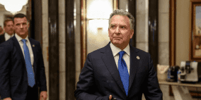 ويتكوف يصل المنطقة واستئناف المفاوضات غدا في القاهرة