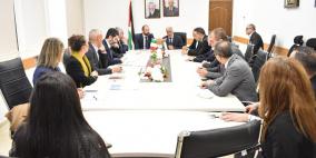 التربية تبحث ترتيبات إطلاق مشروع "التدخل متعدد التخصصات لدعم التعليم العالي الفلسطيني"