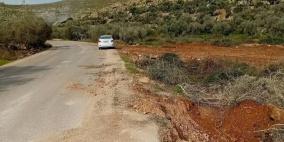 مستعمرون يجرفون عشرات الدونمات غرب سلفيت