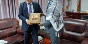 سفيرنا يطلع وزيرا موريتانيا على الأوضاع في فلسطين