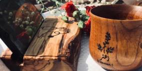  "زعتر" مشروع خليلي متخصص في الحفر على الخشب وصناعة التحف والأدوات المنزلية