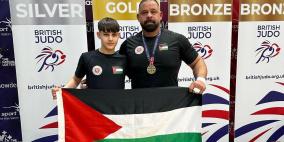 الذهبية الثالثة على التوالي: البطل الفلسطيني يوسف الفجاري يتألق في سماء لندن