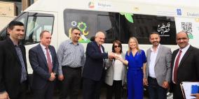 صور| الوزير حجاوي يُسلم عددا من مجالس الخدمات المشتركة سيارات للصيانة