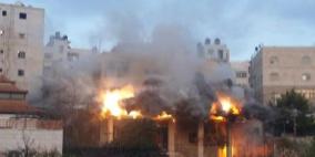 قوات الاحتلال تفجر منزل الأسير زيد الجنيدي في الخليل