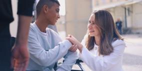 وصول أطفال جرحى من قطاع غزة إلى مالطا للعلاج