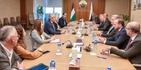 سلطة النقد وبلدية رام الله تبحثان التعاون في مجالات التحول الرقمي والتنمية المستدامة