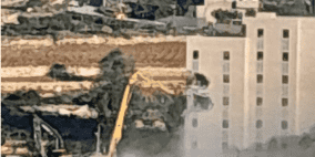 الاحتلال يهدم عمارة سكنية قيد الانشاء في بيت أمر شمال الخليل