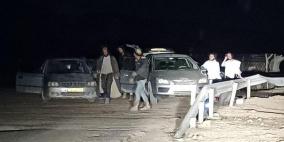 مستوطنون يغلقون مدخل تجمع شلال العوجا شمال أريحا