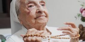 وفاة أكبر معمرة في العالم.. من هي؟