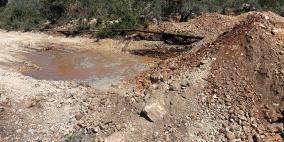 خاص|  أم صفا تحت الحصار: الاحتلال يغلق الطرق ويدمر خط المياه