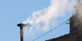 الدخان الأبيض يتصاعد من الفاتيكان في إشارة إلى انتخاب بابا جديد