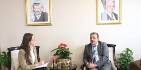 مقبل يبحث مع مديرة التعاون الدنماركي سبل تعزيز دعم قطاع الحكم المحلي 