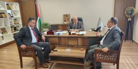 حجاوي وقسيس يبحثان مشاريع واحتياجات بلدية رام الله 