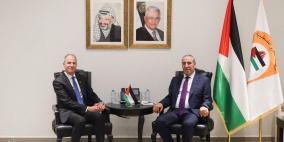 الشيخ يبحث مع ممثل كندا لدى فلسطين آخر التطورات بالمنطقة