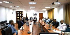 الوزير قنديل يلتقي رؤساء وأعضاء مجالس قروية لمناقشة التحديات الحالية وخطط التطوير وتوحيد الجهود