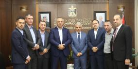 التربية والارتباط العسكري يبحثان ترتيبات عقد امتحان الثانوية العامة