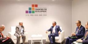 رئيس الوزراء الفلسطيني يشيد بالدعم الموصول للملك المغربي للقضية الفلسطينية