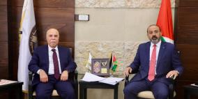 النائب العام يبحث مع رئيس مجلس القضاء الأعلى سبل حماية المنظومة القضائية