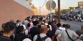 بعد شكاوى المسافرين.. وزير الداخلية الأردني يوعز بحلول لتخفيف الازدحام على جسر الملك حسين