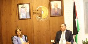 وزيرة شؤون المرأة ورئيس غرفة تجارة رام الله يبحثان آليات تمكين النساء وتعزيز حضورهن الاقتصادي