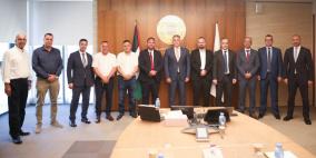 محافظ سلطة النقد واتحاد المطورين العقاريين يبحثان سبل تعزيز التعاون المصرفي وتطوير التمويل العقاري