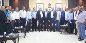 توقيع اتفاقية لتنظيم نقل ركاب المعابر في استراحة أريحا